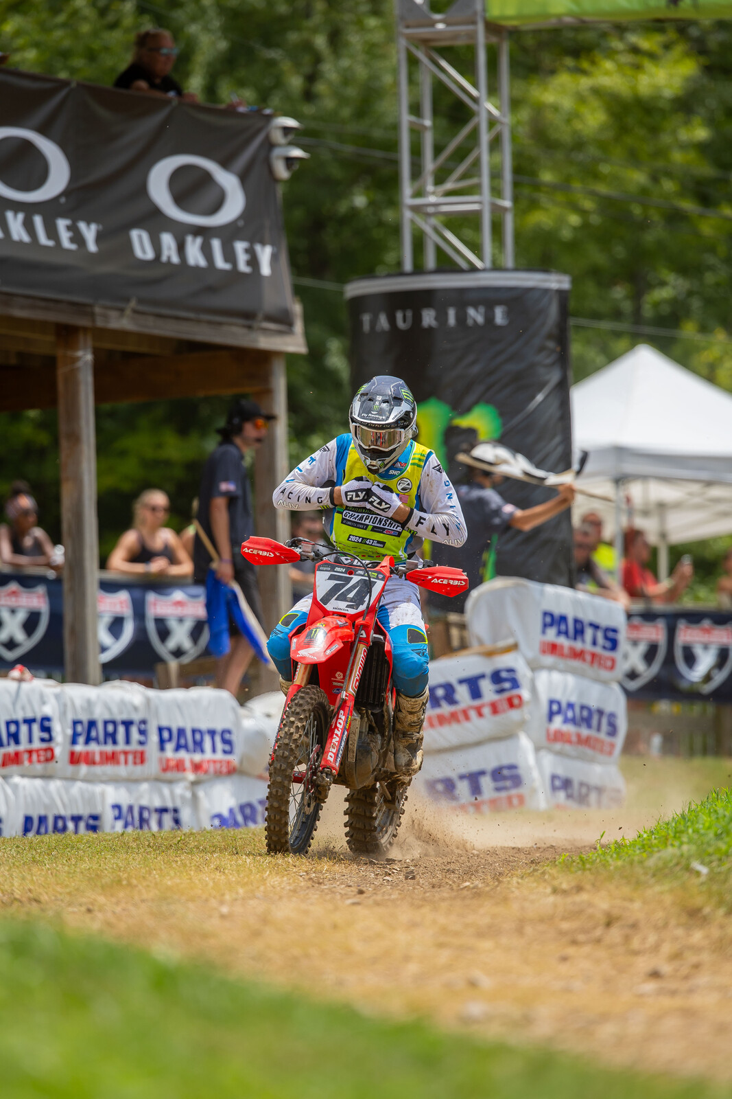 2024_LLMX_ALIGN_MEDIA_THURSDAY__88073