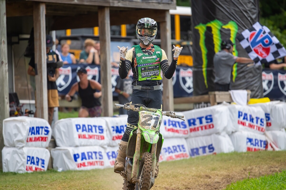 Kawasaki rider Enzo Temmerman grabbed a big Moto 1 win in 250 Pro Sport.