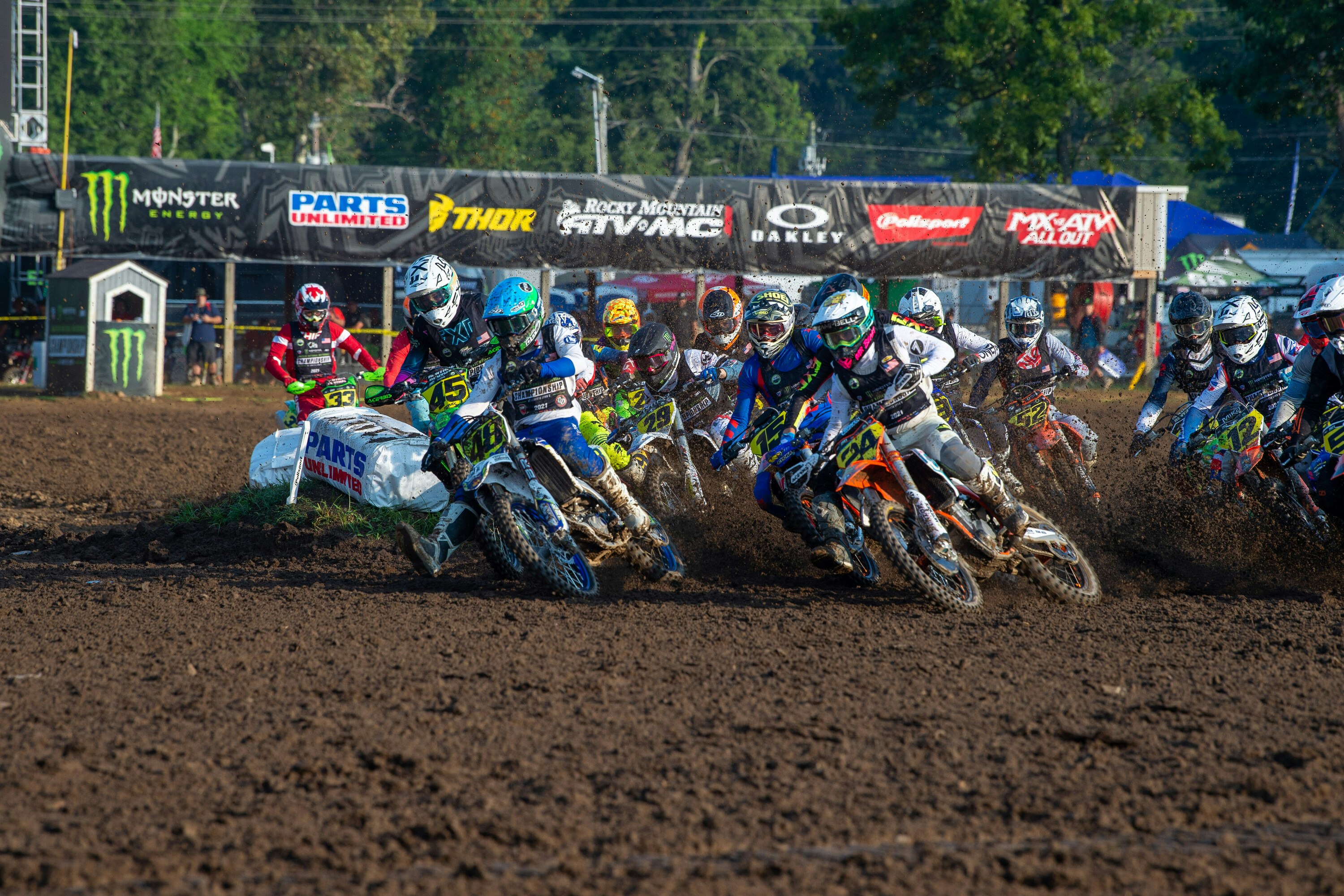2021 Loretta Lynn Live Coverage